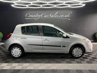 Used Renault Clio II Expression 2009 Silver Hatchback