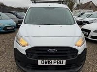 Used Ford Transit Connect 100 HP (73 kW) 2019 White MPV