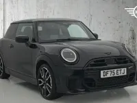 Used Mini Cooper Hatch 113 kW (154 HP) 2025 Black Hatchback