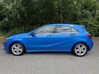 Used Mercedes A180 122 HP (89 kW) 2015 Blue Hatchback