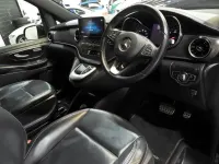 Usado Mercedes V300 AMG line 237 HP (174 kW) 2023 Preto Monovolume