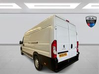 Used Peugeot Boxer 140 HP (102 kW) 2022 White Van