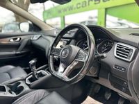 Used Nissan Qashqai Tekna 2018 White SUV