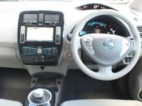 Begagnad Nissan Leaf 58 kW (80 HK) 2011 Halvkombi