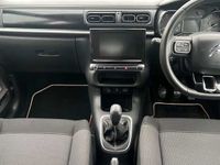 used Citroën C3 (2017/17)Flair PureTech 82 5d