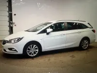 Used Vauxhall Astra 110 HP (80 kW) 2018 White Estate