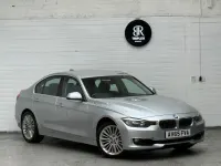 Begagnad BMW 318 Luxury Line 2015 Silver Sedan