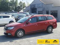 Used Dacia Logan MCV Lauréate 90 HP (66 kW) 2017 Red Estate