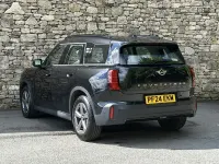 Usado Mini Countryman Classic 215 HP (158 kW) 2024 Preto SUV