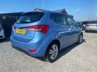 Usado Hyundai ix20 Active 2015 Azul Utilitario