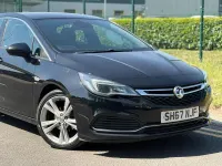 Used Vauxhall Astra SRi 110 HP (80 kW) 2017 Black Hatchback