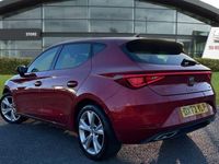 Begagnad Seat Leon FR 150 HK (110 kW) 2023 Röd Halvkombi