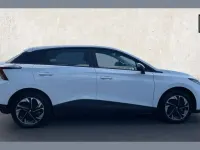 New MG MG4 EV SE 147 kW (200 HP) 2026 White Hatchback