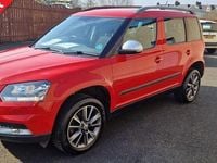 Used Skoda Yeti SE Drive 110 HP (80 kW) 2017 Red SUV