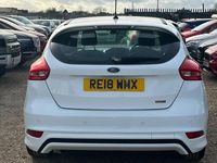 Usado Ford Focus ST-Line X 140 HP (102 kW) 2018 Branco Citadino