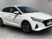 Used Hyundai i20 Premium 101 HP (74 kW) 2021 White Hatchback