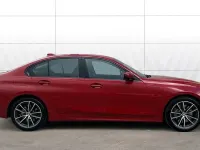 Used BMW 330 Sport Line 258 HP (189 kW) 2021 Red Sedan