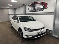 Used VW Golf VII SE 115 HP (84 kW) 2017 White Hatchback