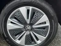 Usado Skoda Karoq SE Drive 114 HP (83 kW) 2023 Preto SUV