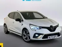 Używany Renault Clio V Engineered 145 KM (106 kW) 2023 Biały Hatchback