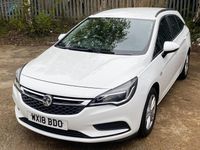 Second-hand Vauxhall Astra 2018 Alb Break