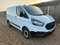 Usado Ford Transit Custom S 105 HP (77 kW) 2022 Branco Van