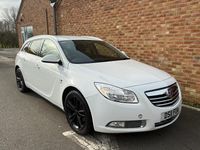 Used Vauxhall Insignia SRi 2011 White Estate