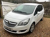 Used Vauxhall Meriva 100 HP (73 kW) 2016 White MPV