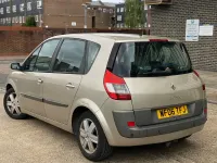 Used Renault Scénic II Dynamique 111 HP (81 kW) 2006 Gold MPV