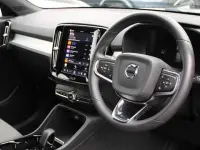 Second-hand Volvo XC40 Plus 163 CP (119 kW) 2024 Gri SUV
