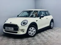 Used Mini ONE Hatch 102 HP (75 kW) 2018 White Hatchback