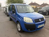 Usado Fiat Doblò Dynamic 2006 Azul Monovolumen