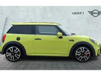 Used Mini John Cooper Works Hatch 231 HP (169 kW) 2024 Yellow Hatchback