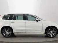 Usado Volvo XC90 Momentum 232 HP (170 kW) 2022 SUV
