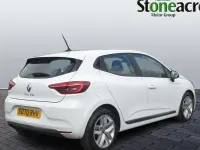 Used Renault Clio Play 72 HP (52 kW) 2020 White Hatchback