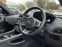 Używany Jaguar F-Pace Chequered Flag 180 KM (132 kW) 2020 Szary SUV