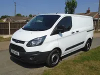 Used Ford Transit Custom 105 HP (77 kW) 2017 White Van