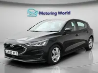 Käytetty Ford Focus Zetec 120 HP (88 kW) 2023 Musta Viistoperä