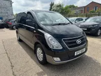 Usado Hyundai I800 SE 134 CV (98 kW) 2017 Negro Monovolumen
