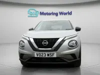Usado Nissan Juke N-Connecta 114 HP (83 kW) 2023 Prateado SUV