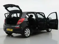 Used Hyundai i20 Style 101 HP (74 kW) 2012 Black Hatchback