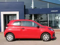 Used Peugeot 108 Access 67 HP (49 kW) 2016 Red Hatchback