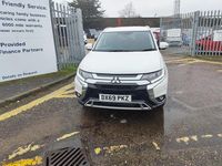 Używany Mitsubishi Outlander 150 KM (110 kW) 2019 Biały SUV