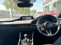 Usado Mazda 3 120 CV (88 kW) 2021 Blanco Utilitario