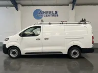 Used Citroën Dispatch 100 HP (73 kW) 2019 White MPV