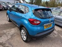 Used Renault Captur Dynamique 90 HP (66 kW) 2015 Blue SUV
