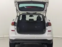 Used Hyundai Tucson SE 132 HP (97 kW) 2020 White SUV