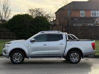 Usado Nissan Navara Tekna 2023 Prateado Pickup