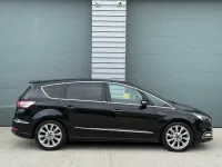 Używany Ford S-MAX Vignale 210 KM (154 kW) 2017 Czarny Minivan