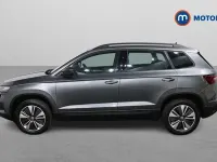 Usado Skoda Karoq SE Drive 110 CV (80 kW) 2023 Gris SUV